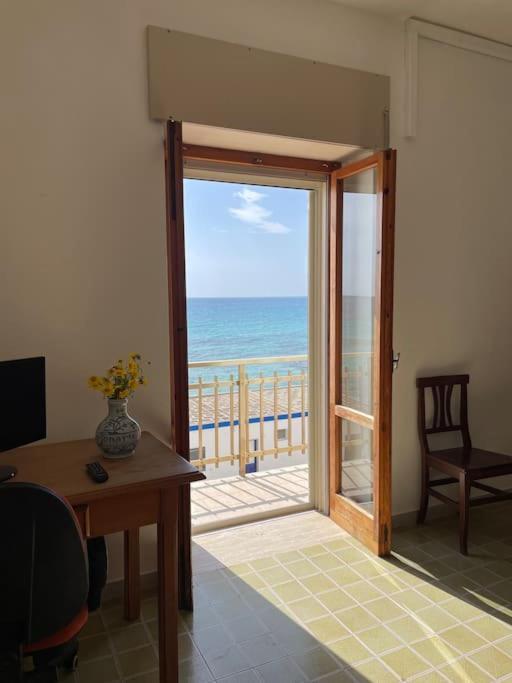 Panoramico Appartamento Lido Conchiglie Gallipoli Ngoại thất bức ảnh